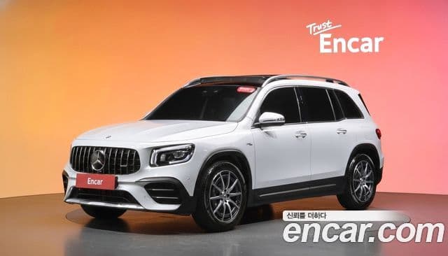 Mercedes-Benz GLB-Class 2023 — Фото 1/20
