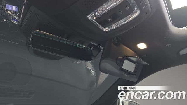 Mercedes-Benz GLB-Class 2023 — Photo 7/30