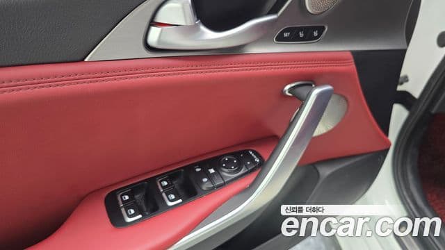 Kia Stinger 2019 — Şəkil 9/33