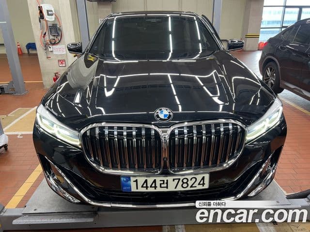 BMW 7 Series 2022 — Şəkil 6/6