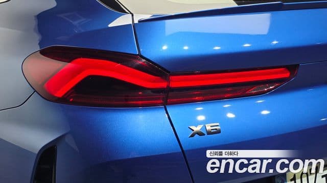 BMW X6 2020 — Photo 13/30