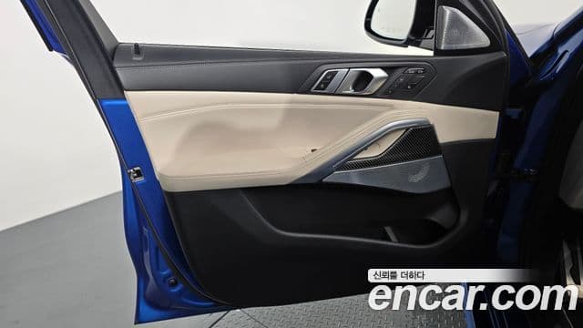 BMW X6 2020 — Photo 26/30