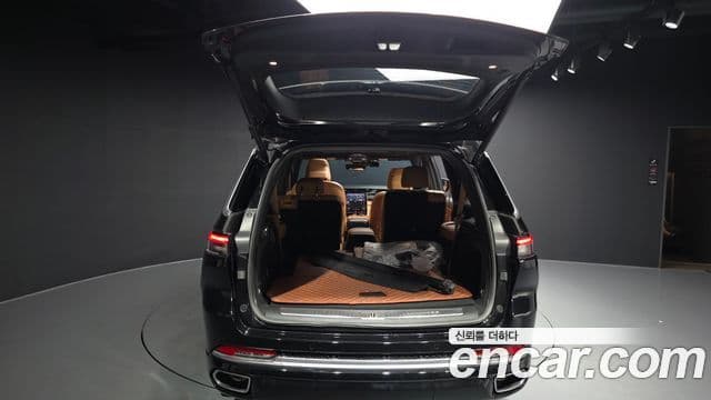 Jeep Grand Cherokee 2023 — Фото 20/20