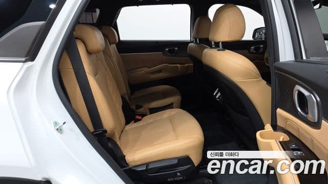 Kia Sorento 2021 — Фото 11/20