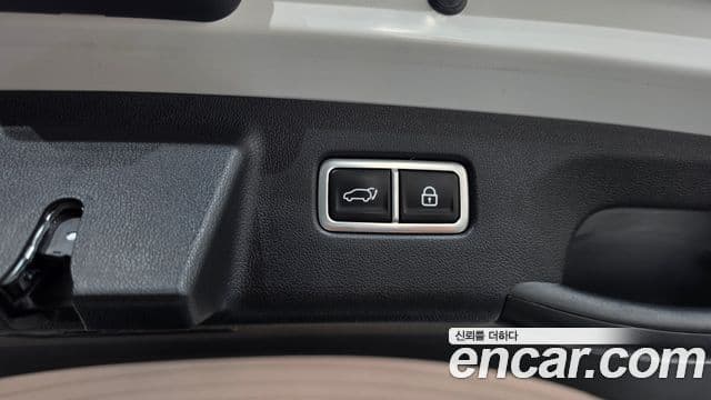 Kia Sorento 2021 — Фото 18/20