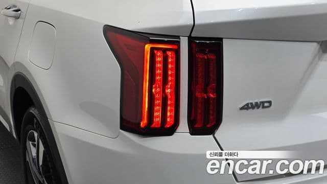 Kia Sorento 2021 — Şəkil 18/36