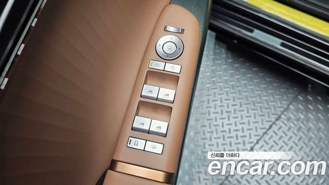 Hyundai Grandeur 2023 — Фото 17/20