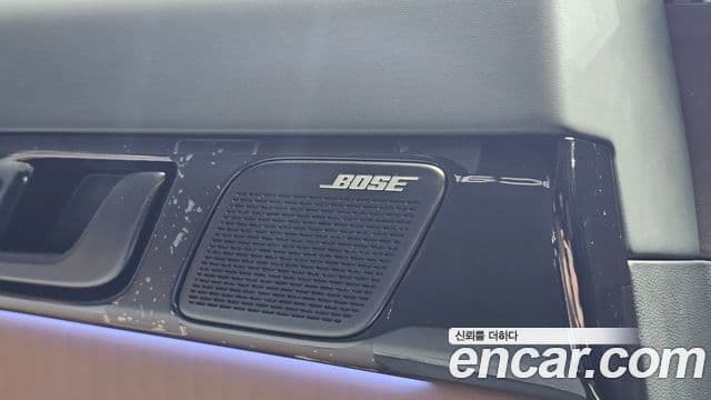 Hyundai Grandeur Hybrid 2023 — Photo 24/37
