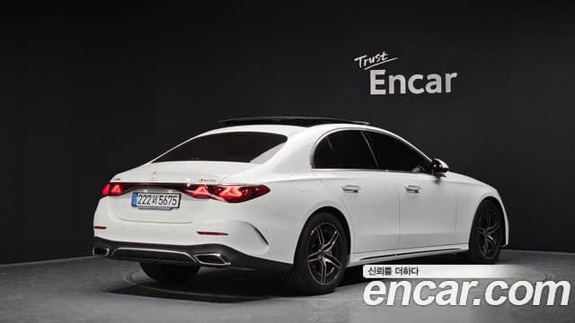 Mercedes-Benz E-Class 2026 — Фото 2/20