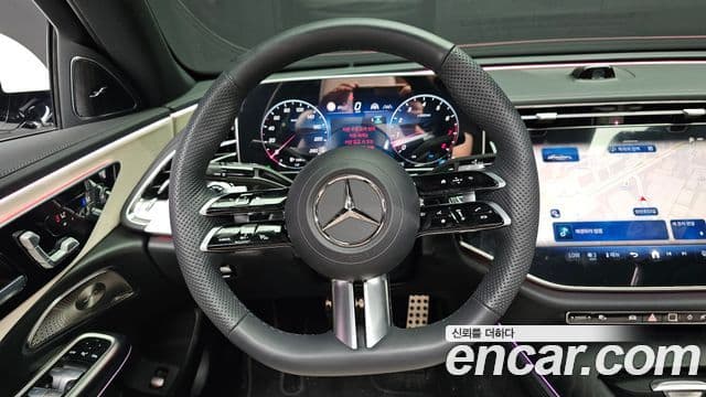 Mercedes-Benz E-Class 2026 — Фото 13/20