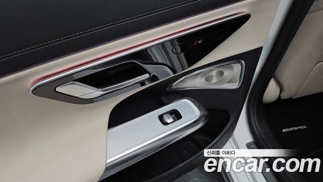 Mercedes-Benz E-Class 2026 — Photo 14/35