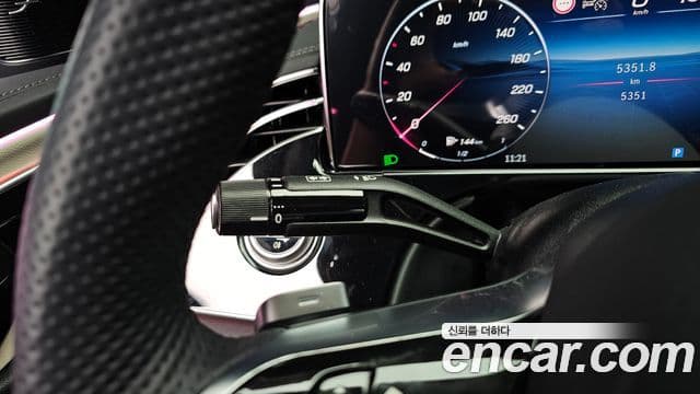 Mercedes-Benz E-Class 2026 — Photo 8/35