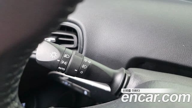 Toyota Prius 2018 — Photo 6/32