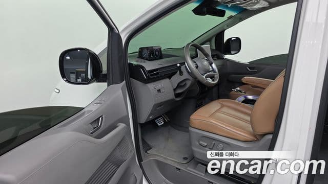 Hyundai Staria 2024 — Şəkil 7/31
