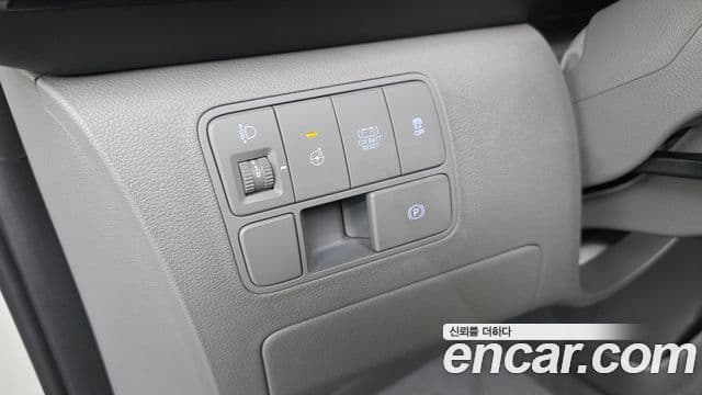 Hyundai Staria 2024 — Şəkil 9/31