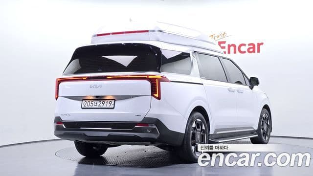 Kia Carnival 2024 — Фото 2/20