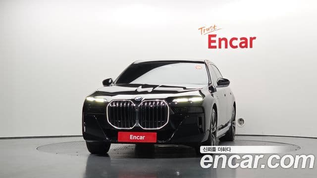 BMW 7 Series 2023 — Şəkil 3/20