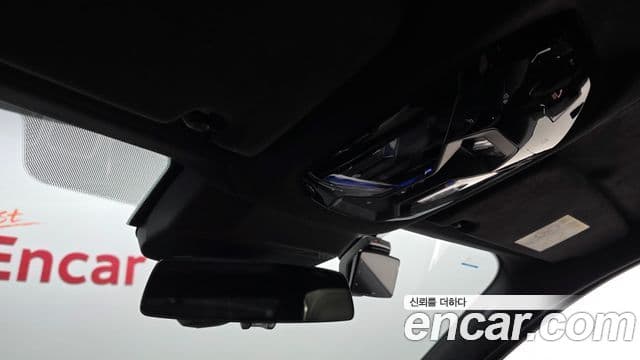 BMW 7 Series 2023 — Photo 24/34