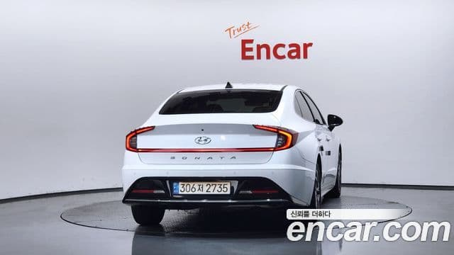 Hyundai Sonata 2021 — Фото 4/20