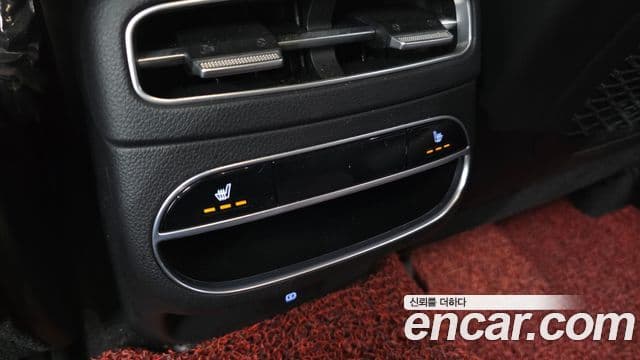 Genesis GV70 2022 — Photo 7/35