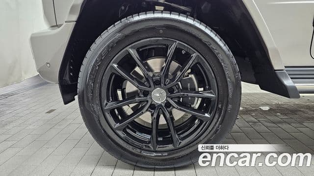 Mercedes-Benz G-Class 2025 — Photo 20/31