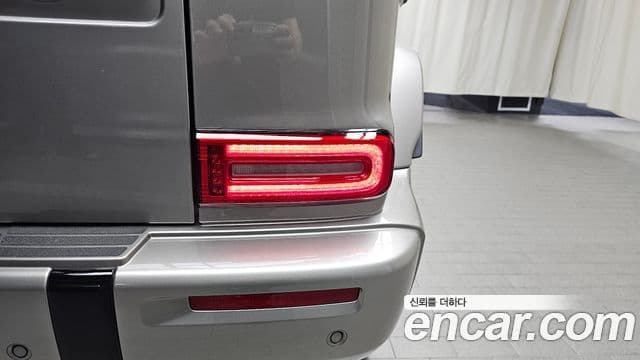 Mercedes-Benz G-Class 2025 — Photo 2/31