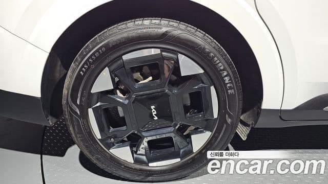 Kia Carnival 2023 — Фото 5/20
