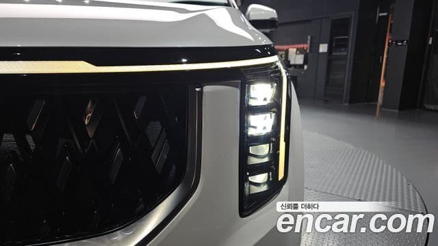 Kia Carnival 2023 — Şəkil 25/40
