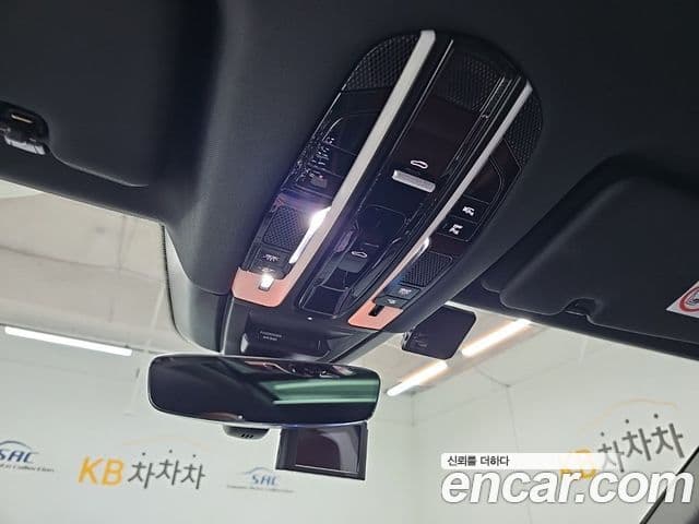 Porsche Cayenne 2023 — Şəkil 12/19
