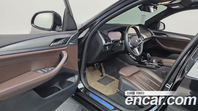 BMW X3 2021 — Photo 25/33
