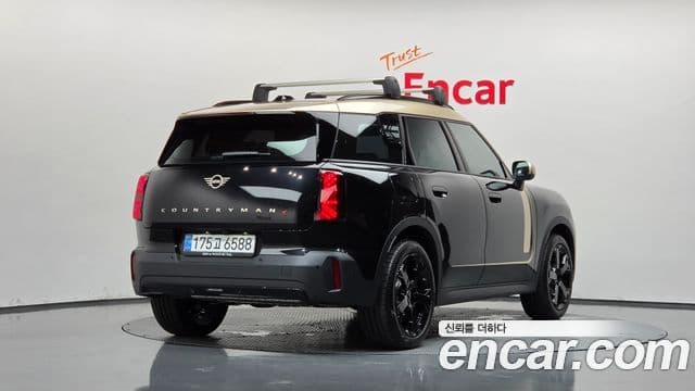 Mini Cooper S Countryman 2026 — ფოტო 13/35