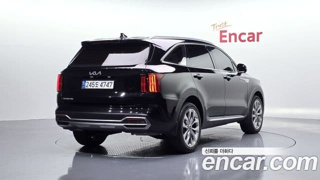 Kia Sorento 2022 — ფოტო 19/33