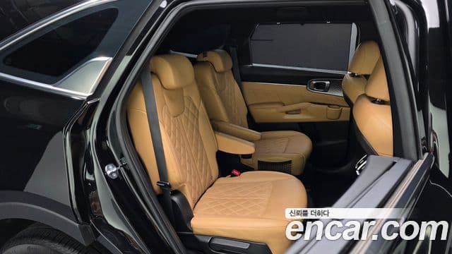 Kia Sorento 2022 — ფოტო 14/33