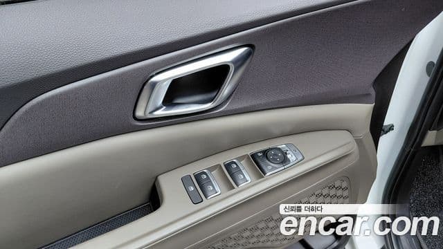 Kia Carnival 2024 — Фото 15/20