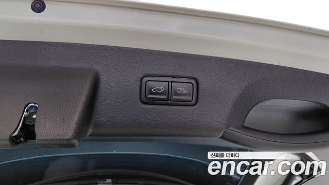 Kia Carnival 2024 — Фото 19/20