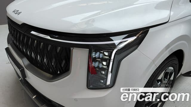Kia Carnival 2024 — Photo 13/34