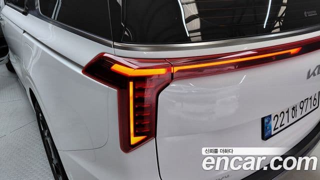 Kia Carnival 2024 — Photo 24/34