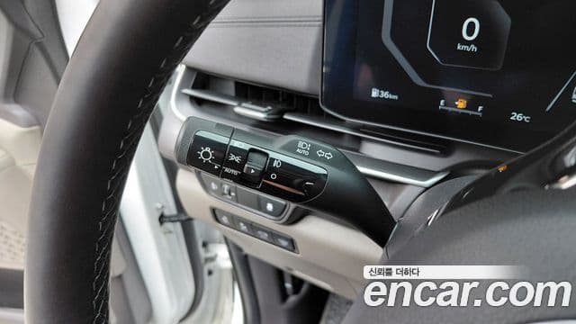 Kia Carnival 2024 — Photo 2/34