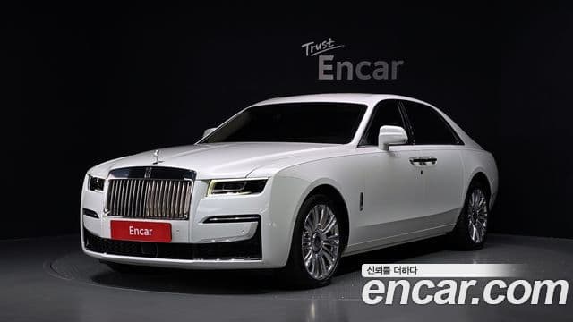 Rolls-Royce Ghost 2021 — Фото 1/20