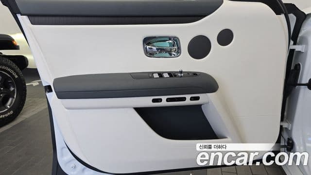 Rolls-Royce Ghost 2021 — Şəkil 27/34