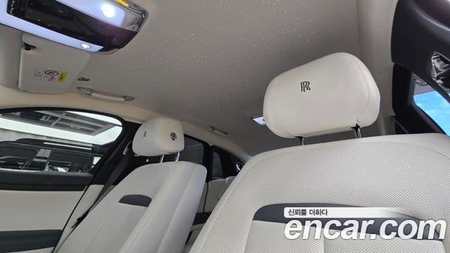 Rolls-Royce Ghost 2021 — Şəkil 29/34