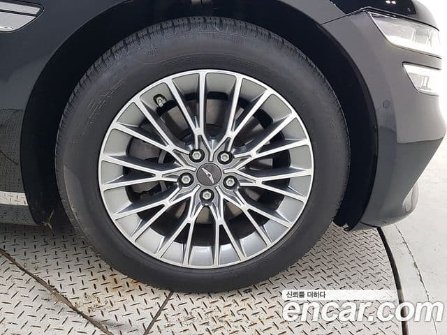 Genesis G80 2023 — ფოტო 9/20