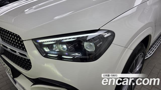 Mercedes-Benz GLE-Class 2023 — Photo 26/32