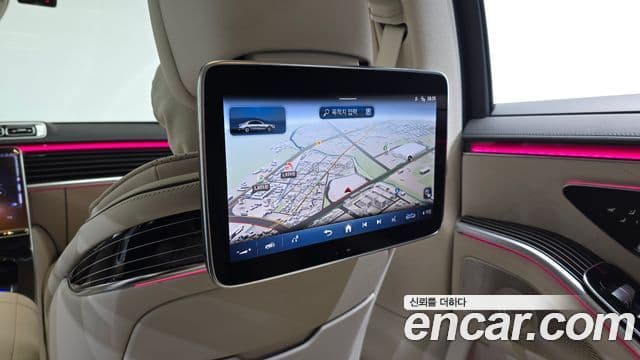 Mercedes-Benz S-Class 2023 — Photo 15/34