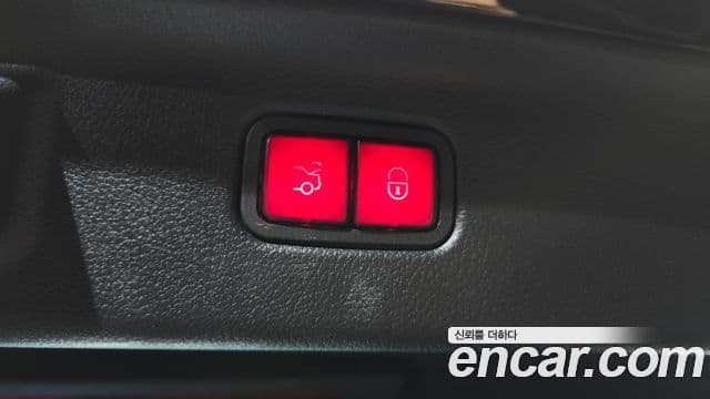 Mercedes-Benz S-Class 2023 — Photo 24/34