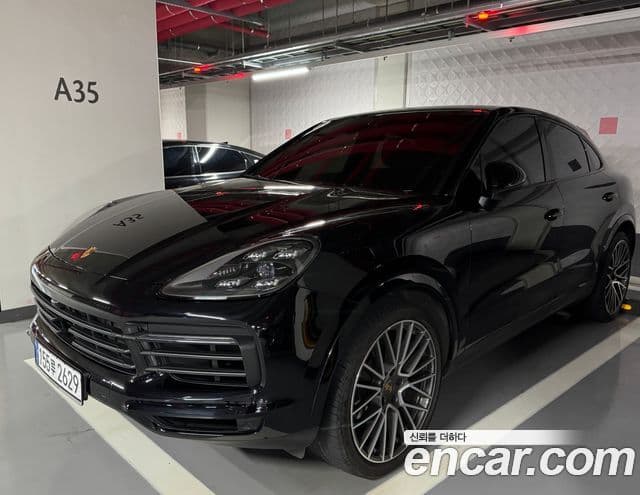 Porsche Cayenne 2022 — Photo 6/20