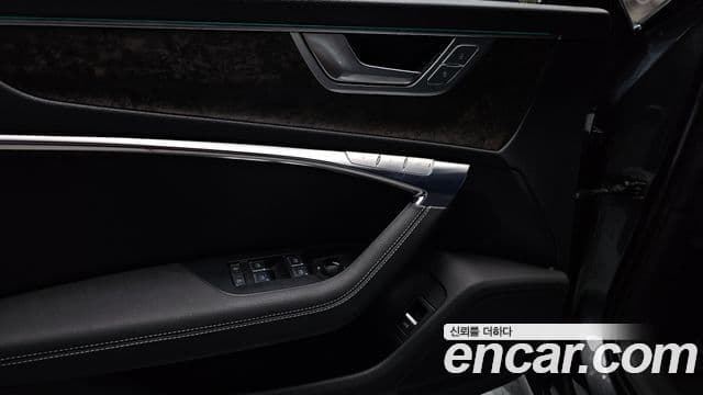 Audi A6 2020 — Photo 2/32