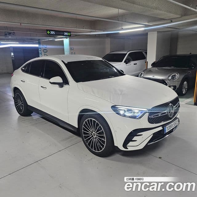 Mercedes-Benz GLC-Class 2026 — Photo 2/14