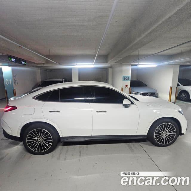 Mercedes-Benz GLC-Class 2026 — Photo 6/14