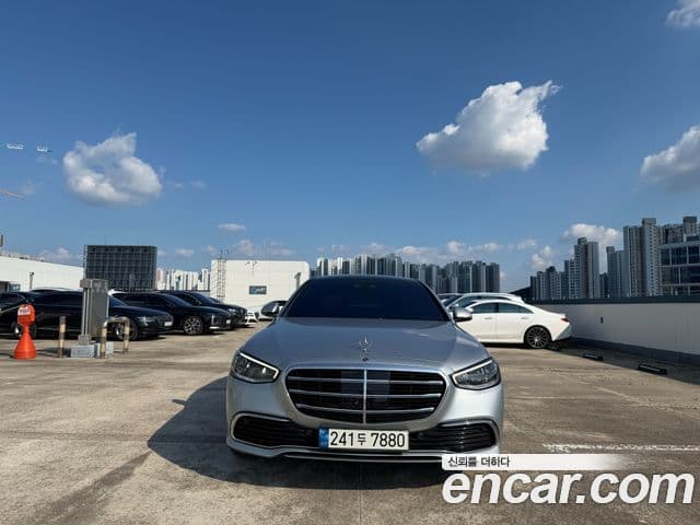 Mercedes-Benz S-Class 2021 — Photo 1/11